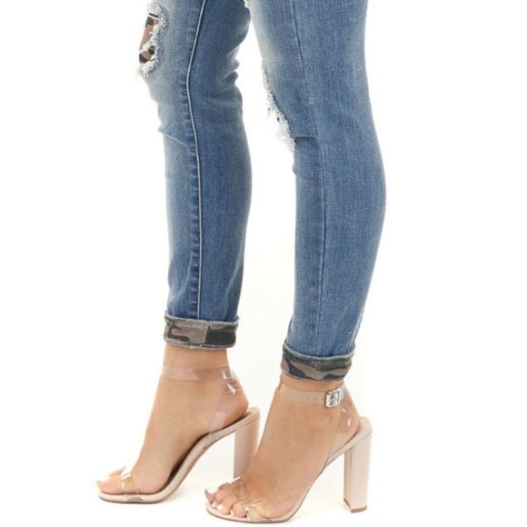 CAMO Print Patch Medium Wash Distressed Skinny Jeans High Rise 
Size 18W NWT - Picture 5 of 5